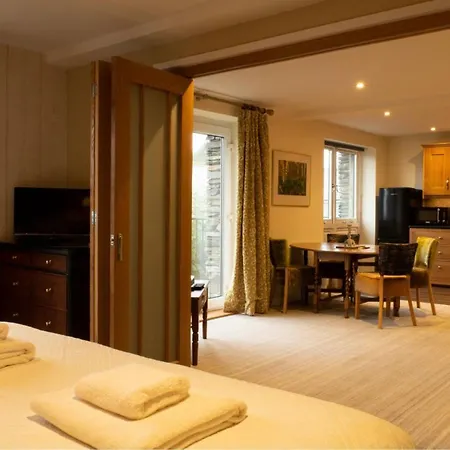 شقة Yewfield Self Catering هوكسهيد