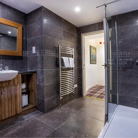 Yewfield Self Catering هوكسهيد